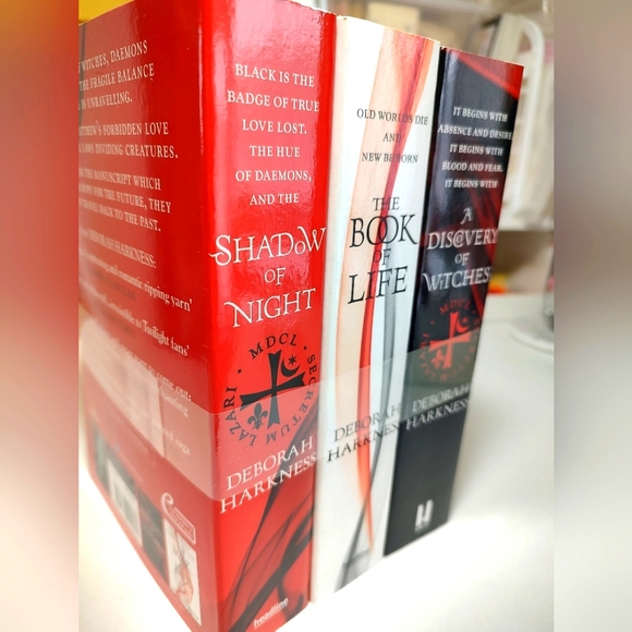 A Discovery of Witches 3 book paperback set - Picture 2 of 3